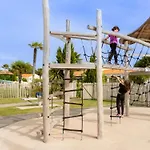 Campsite Mobile-home Avec Terrasse, 5 Personnes, - Api-1-52-1065 *