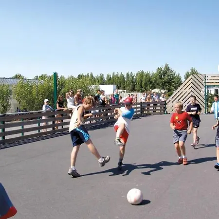 Mobile-home Avec Terrasse, 5 Personnes, - Api-1-52-1065 * Saint-Jean-de-Monts