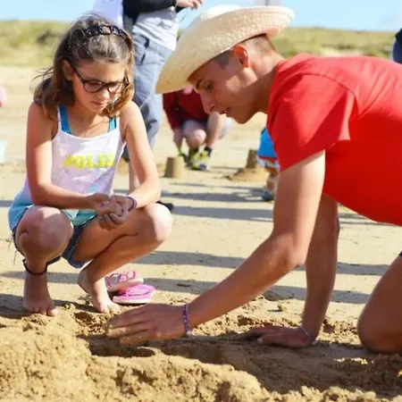 Campsite Mobile-home Avec Terrasse, 5 Personnes, - Api-1-52-1065