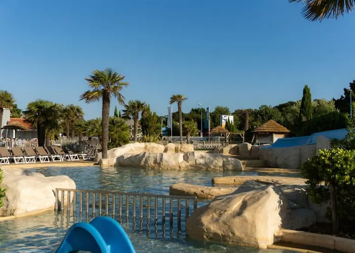 Mobile-home Avec Terrasse, 5 Personnes, - Api-1-52-1065