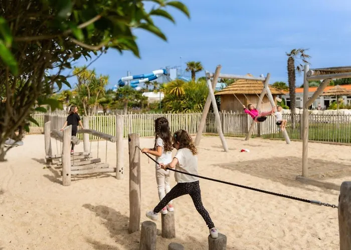 Mobile-home Avec Terrasse, 5 Personnes, - Api-1-52-1065