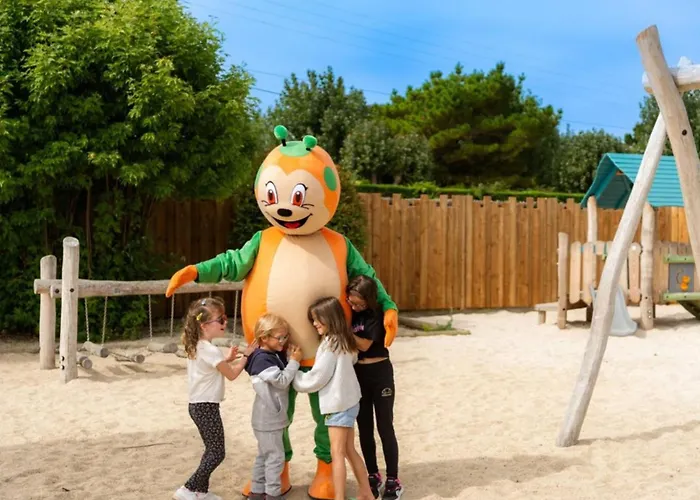 Mobile-home Avec Terrasse, 5 Personnes, - Api-1-52-1065 *