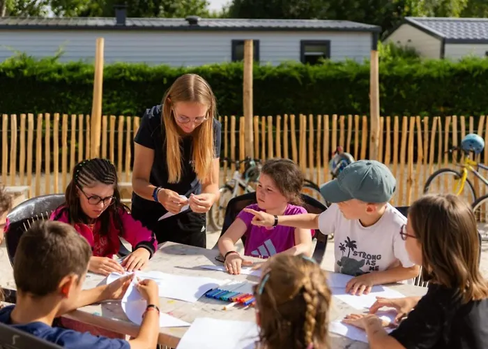 Mobile-home Avec Terrasse, 5 Personnes, - Api-1-52-1065